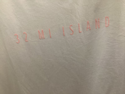 32 Mi Island V-neck Linear Tee