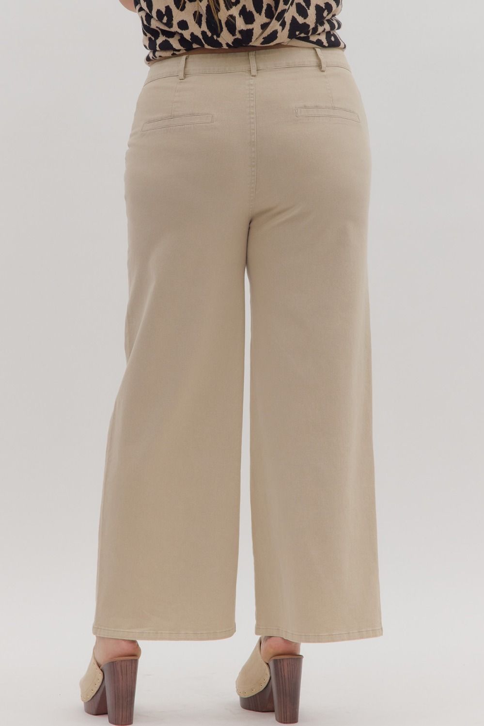 High Waisted Ankle Length Pant with Patch Pocket