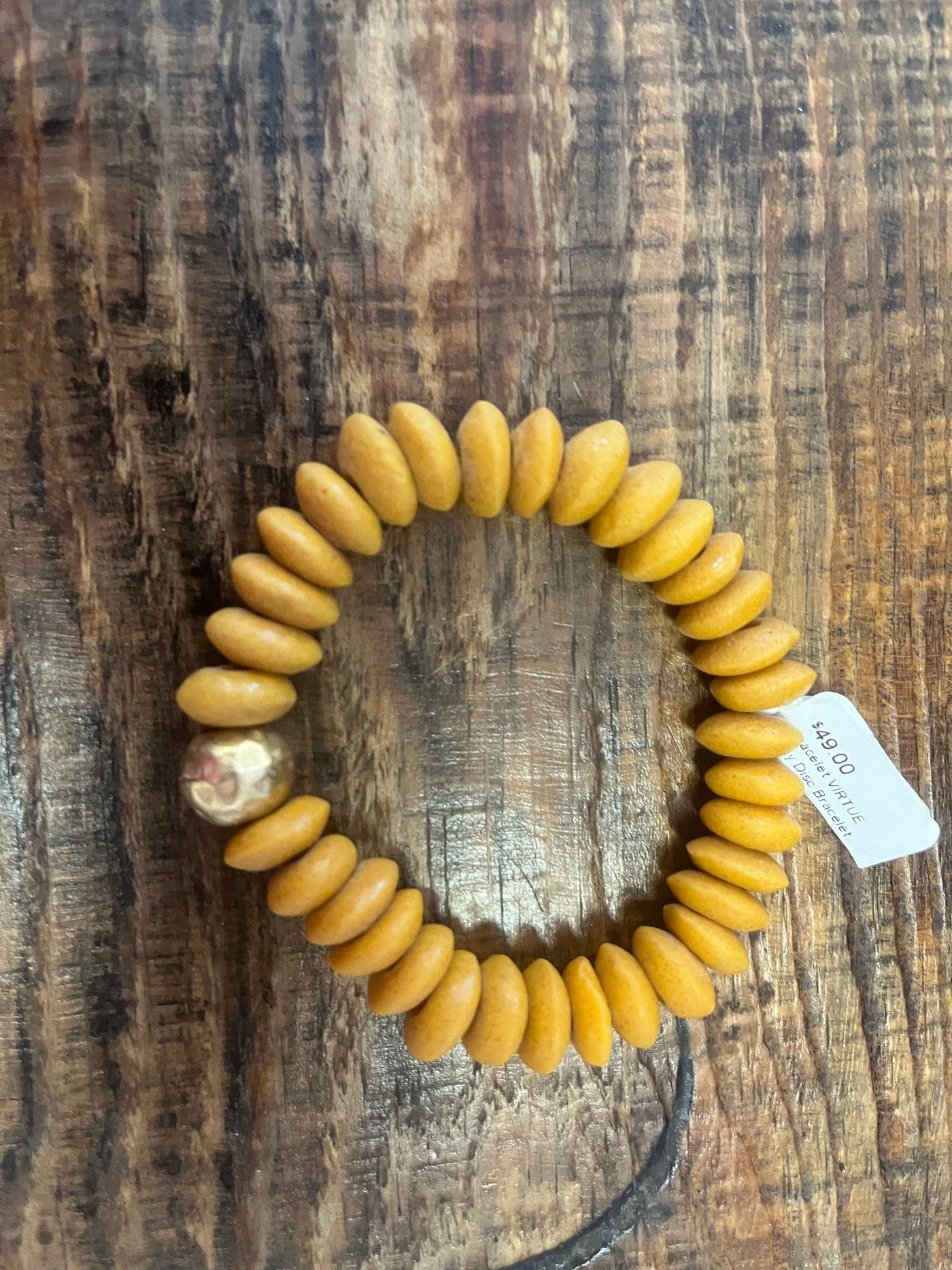 Stone stretch bracelet with gold stone